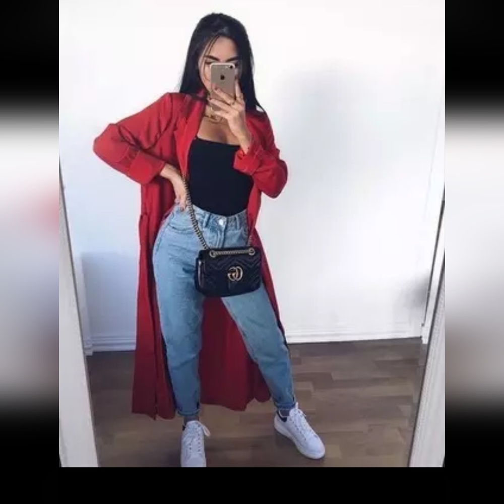 Calvin Klein Blue Ice Cropped Boyfriend Jeans. Size 31 - Picture 4 of 8